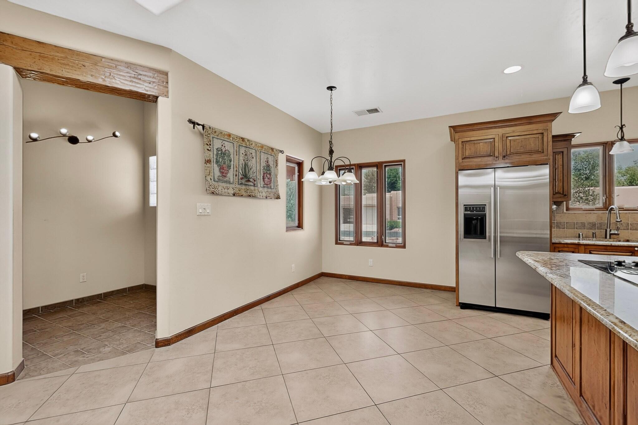 2604 Rincon Del Rio Court Northwest Albuquerque, NM 87107 - Photo 25 of 47 Gallery Image 25