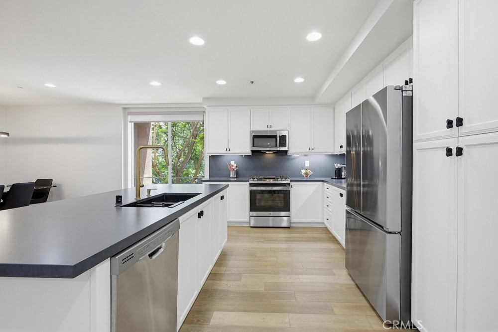 503 Rockefeller Irvine, CA 92612 - Photo 15 of 69