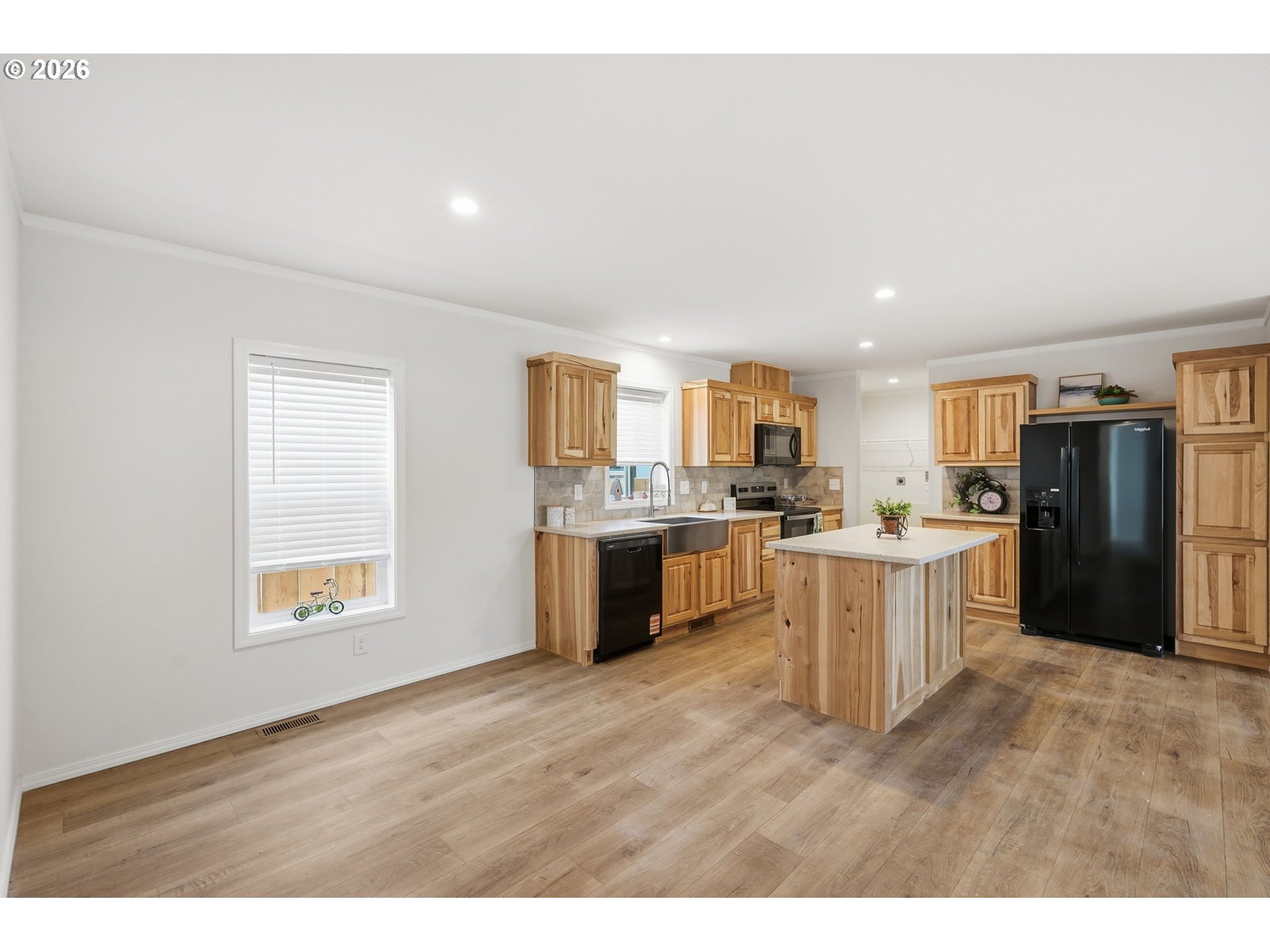 1551 A Street Springfield, OR 97477 - Photo 11 of 22