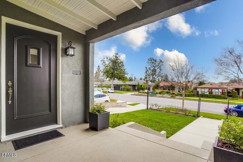 925 Beverly Way Altadena, CA 91001 - Photo 8 of 57 925-beverly-way-009_web