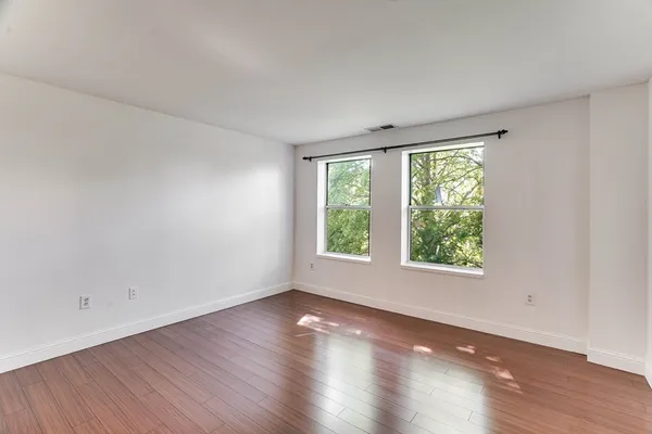 $2,900 | 289 Essex Street, Unit 407, Salem, MA 01970