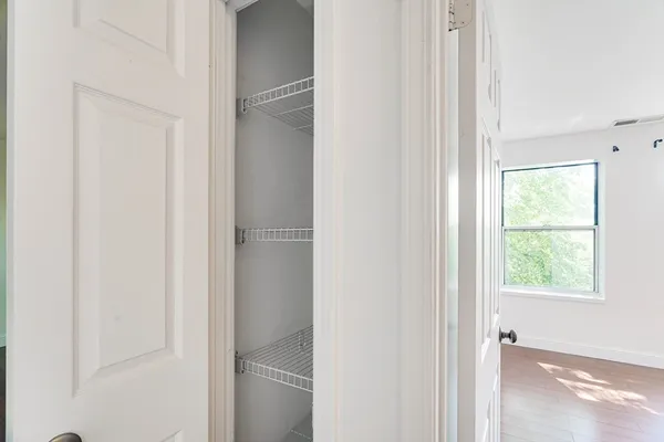 $2,900 | 289 Essex Street, Unit 407, Salem, MA 01970