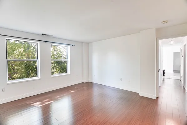 $2,900 | 289 Essex Street, Unit 407, Salem, MA 01970