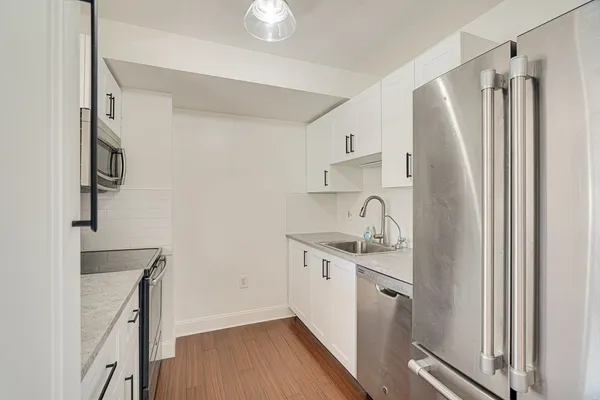 $2,900 | 289 Essex Street, Unit 407, Salem, MA 01970