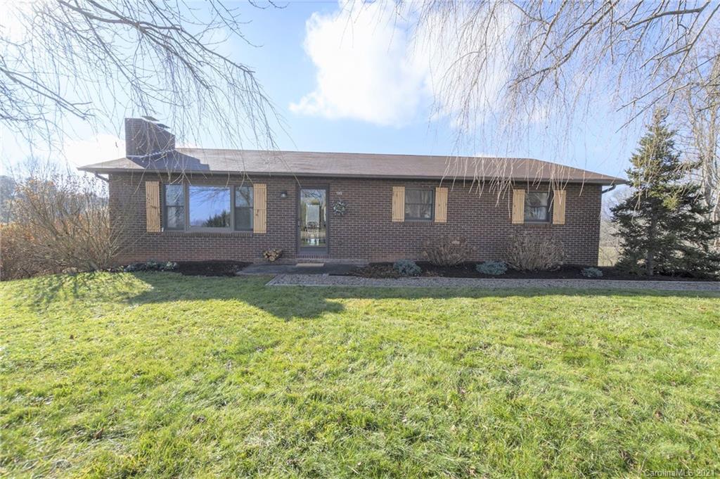 98 Gibbs Road Leicester, NC 28748 - Photo 1 of 40 Gallery Image 1