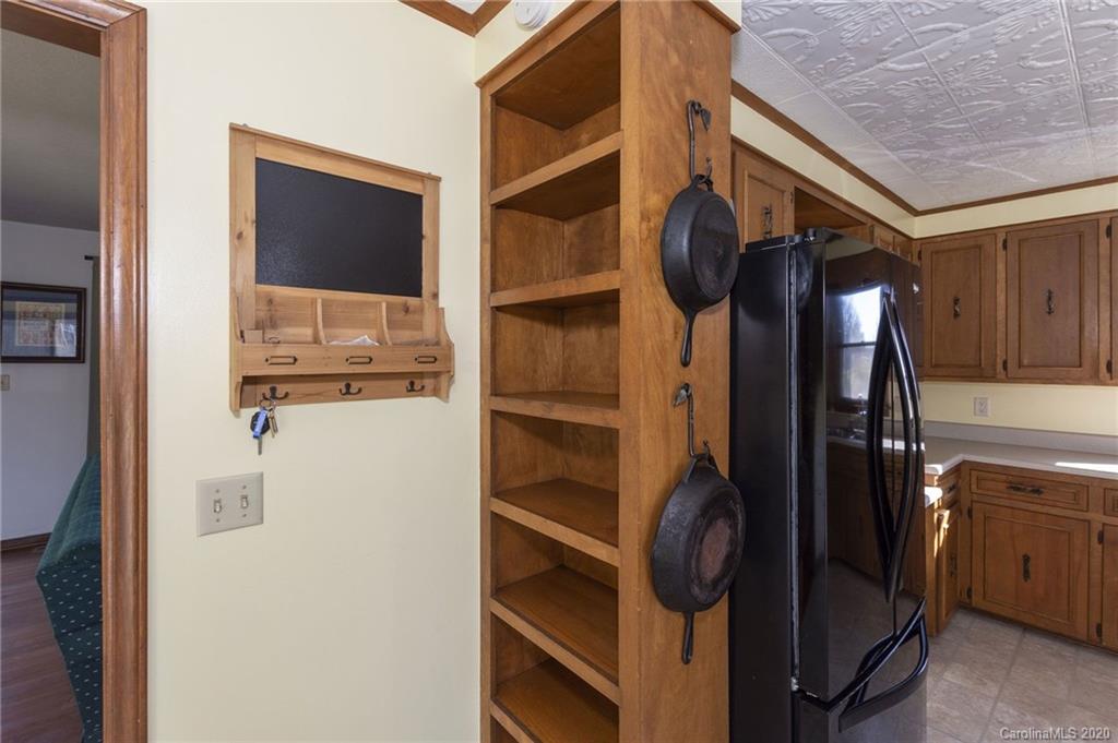 98 Gibbs Road Leicester, NC 28748 - Photo 20 of 40 Gallery Image 20