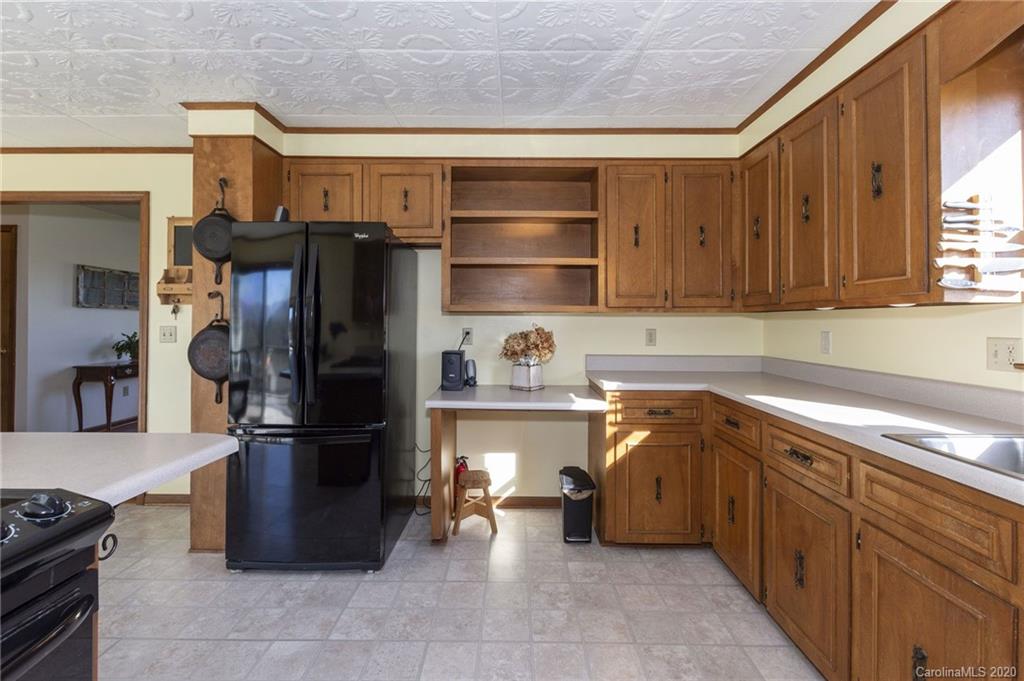 98 Gibbs Road Leicester, NC 28748 - Photo 22 of 40 Gallery Image 22