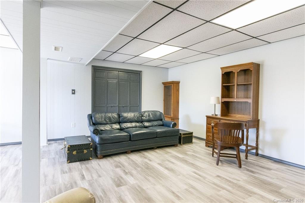 98 Gibbs Road Leicester, NC 28748 - Photo 27 of 40 Gallery Image 27