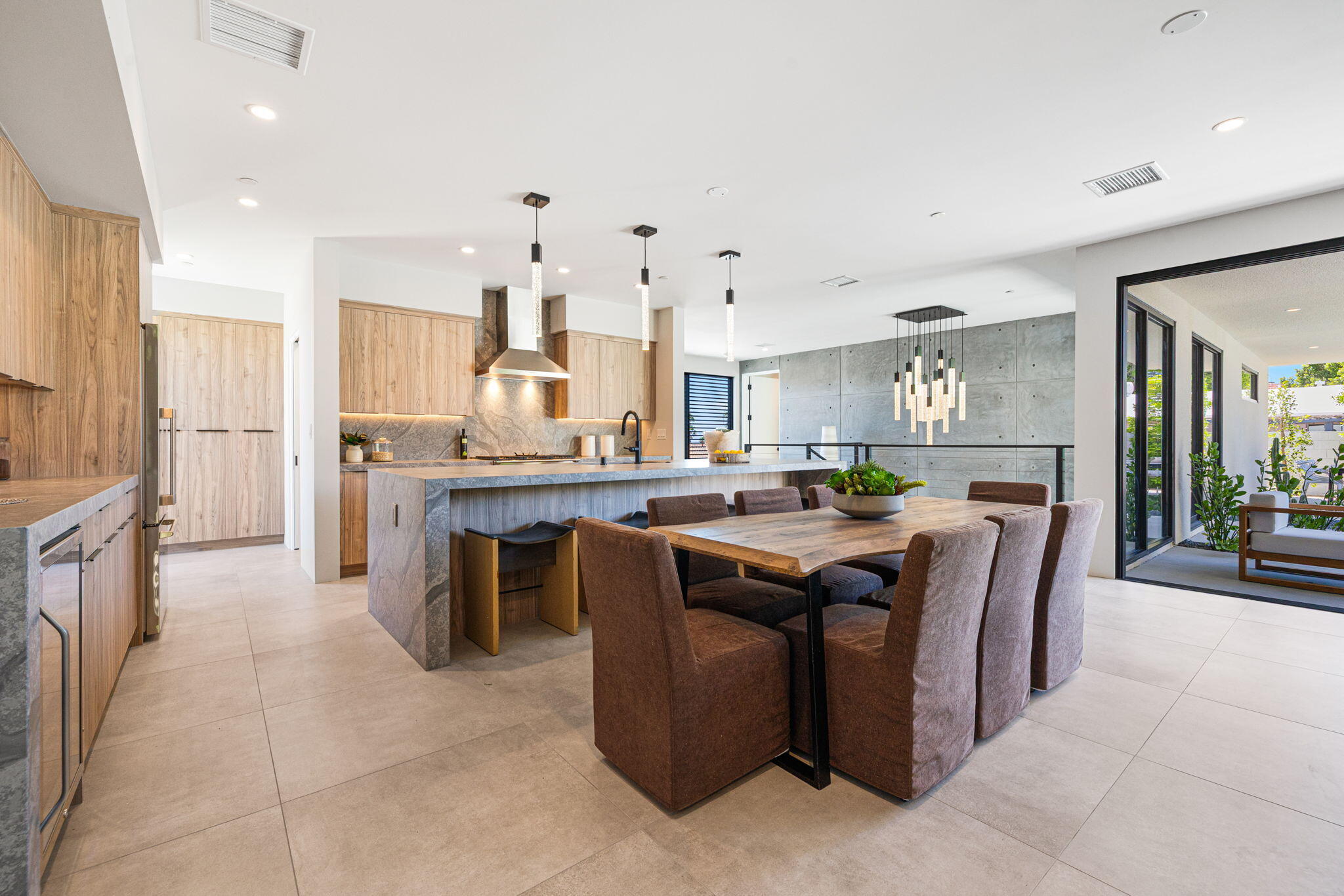 775 West Cabrillo Road Palm Springs, CA 92262 - Photo 32 of 64 33