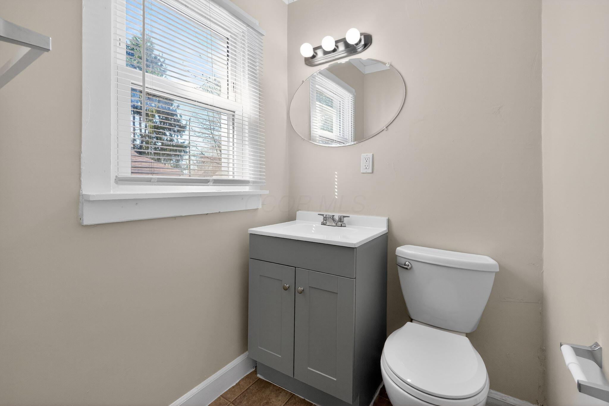 1771 Marston Road Columbus, OH 43219 - Photo 20 of 30 20_1771_Marston_Rd_Columbus_OH_43219-Bat