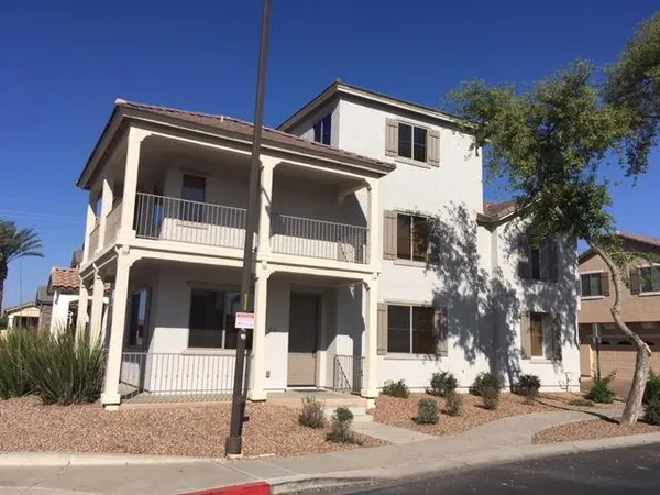 $2,400 | 2866 South Brett Street, Gilbert, AZ 85295