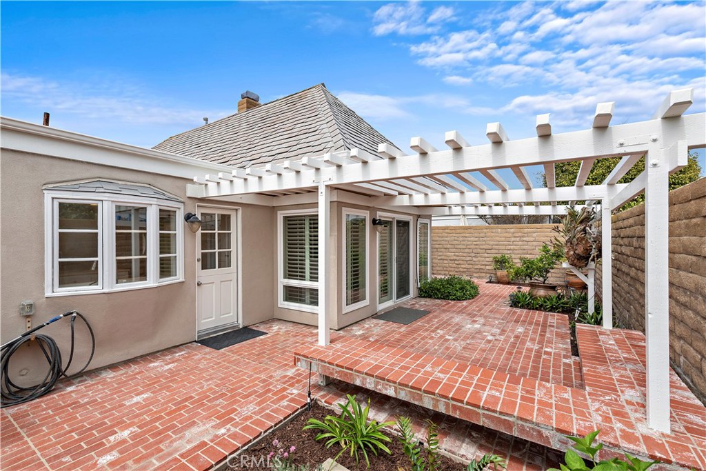 23892 Taranto Bay Dana Point, CA 92629 - Photo 28 of 54 a view of a house with a patio