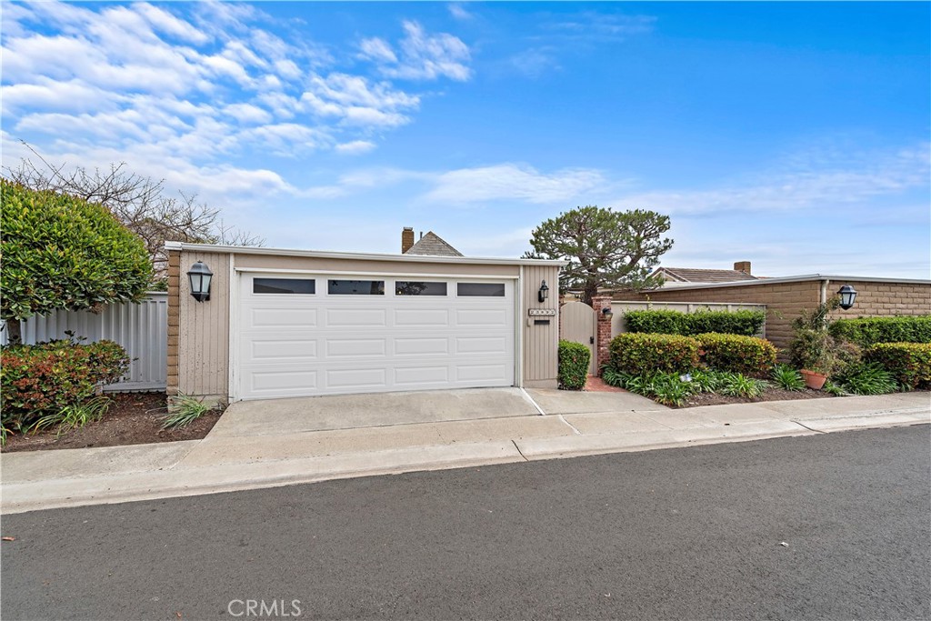 23892 Taranto Bay Dana Point, CA 92629 - Photo 35 of 54 front view of a house with a street