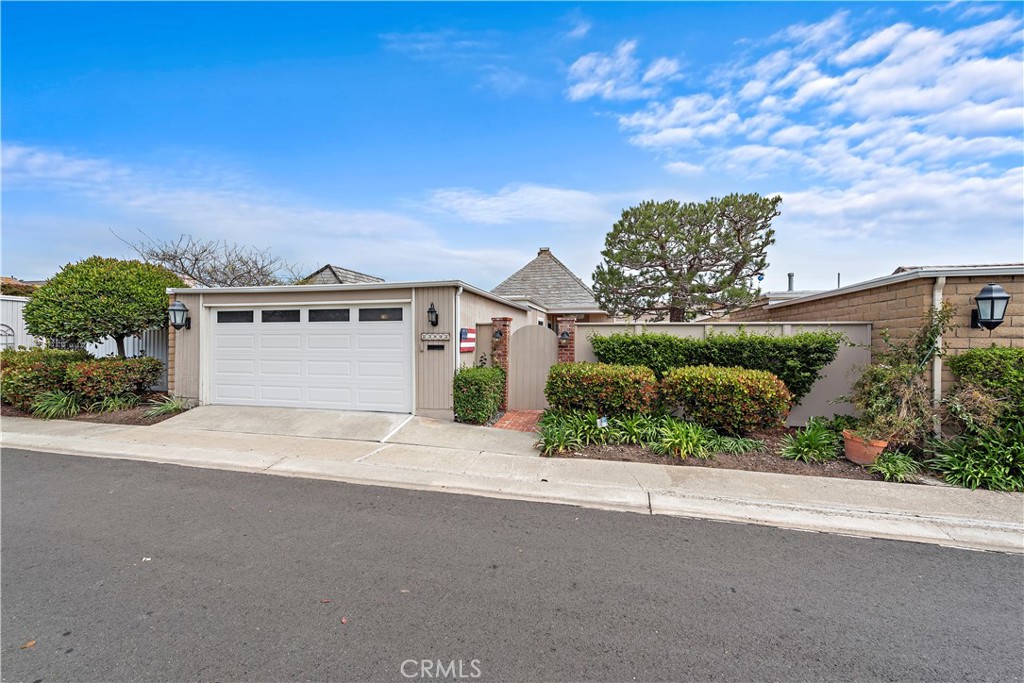 23892 Taranto Bay Dana Point, CA 92629 - Photo 38 of 54 front view of a house with a street
