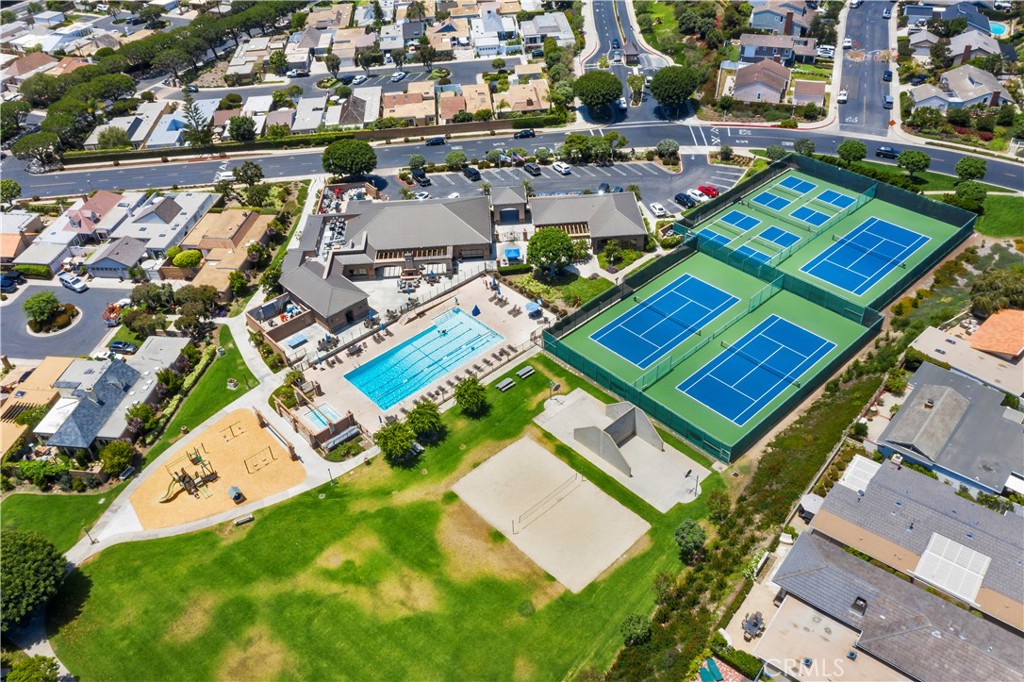 23892 Taranto Bay Dana Point, CA 92629 - Photo 49 of 54 an aerial view of a city with lots of residential buildings