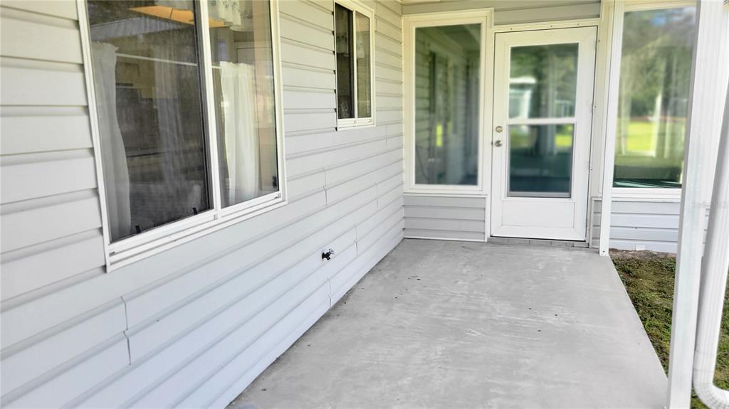 11215 Southwest 63rd Terrace Road Ocala, FL 34476 - Photo 13 of 13 a view of an entryway of the house