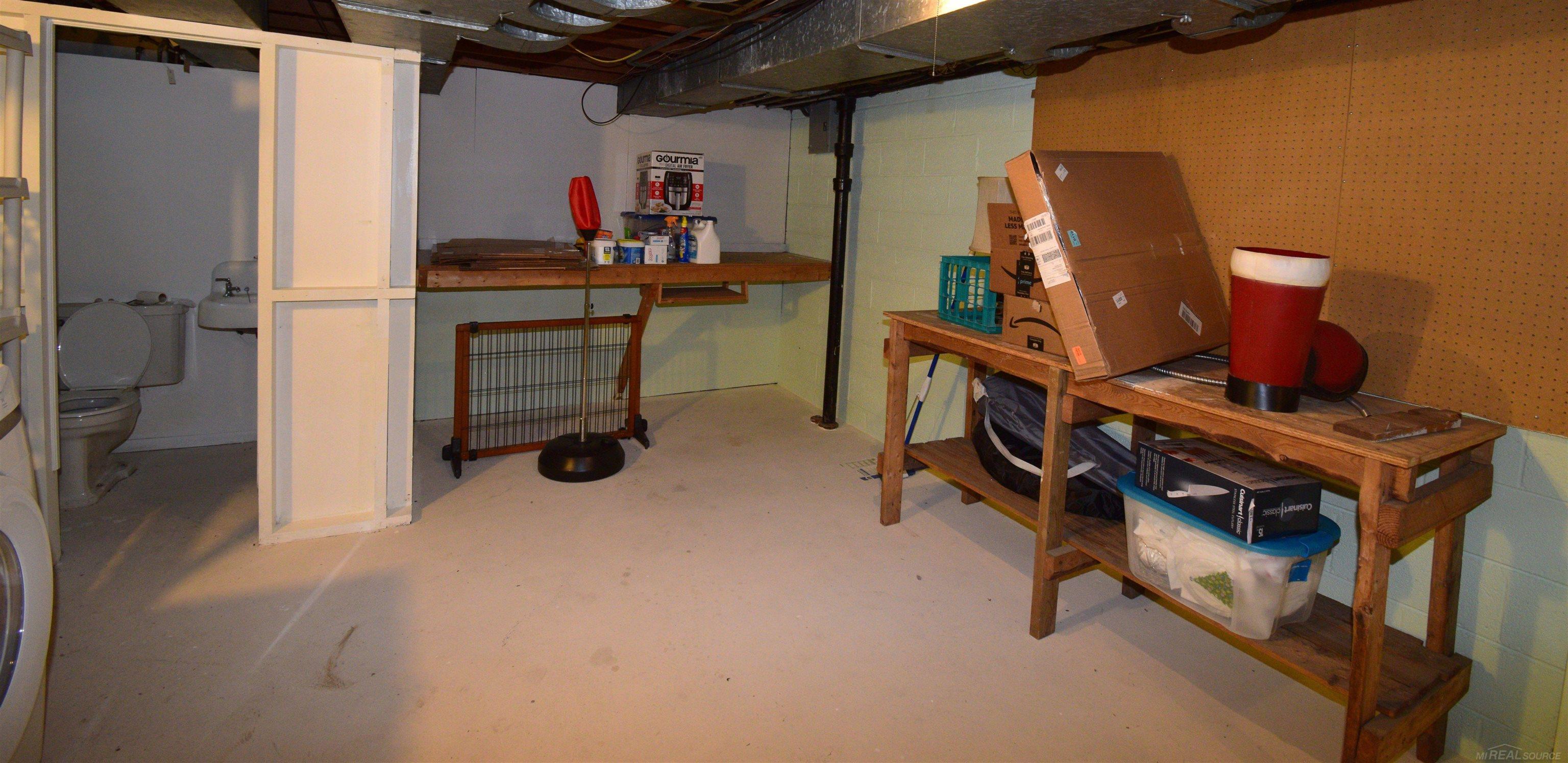 855 Harcourt Road Grosse Pointe Park, MI 48230 - Photo 49 of 68