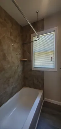 $1,875 | 86 Pinehurst Avenue, Unit 1, Auburn, MA 01501