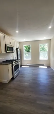$1,875 | 86 Pinehurst Avenue, Unit 1, Auburn, MA 01501