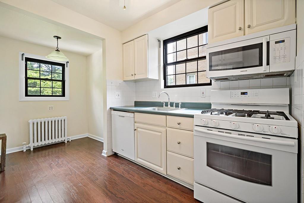 641 Bower Hill Road Pittsburgh, PA 15243 - Photo 7 of 25 Gallery Image 7
