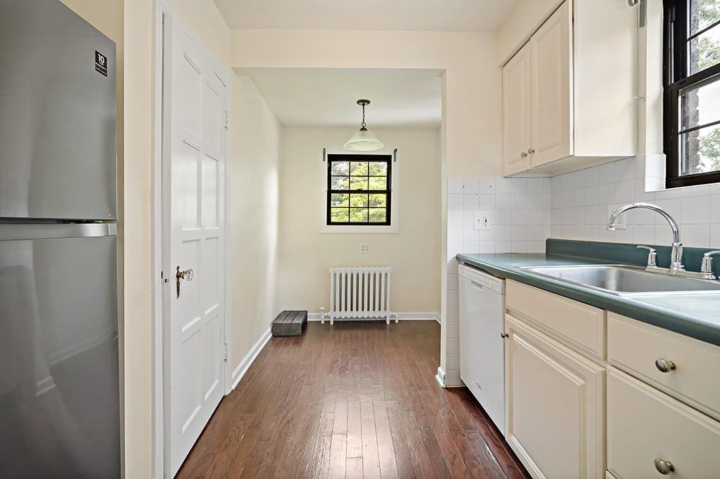 641 Bower Hill Road Pittsburgh, PA 15243 - Photo 9 of 25 Gallery Image 9