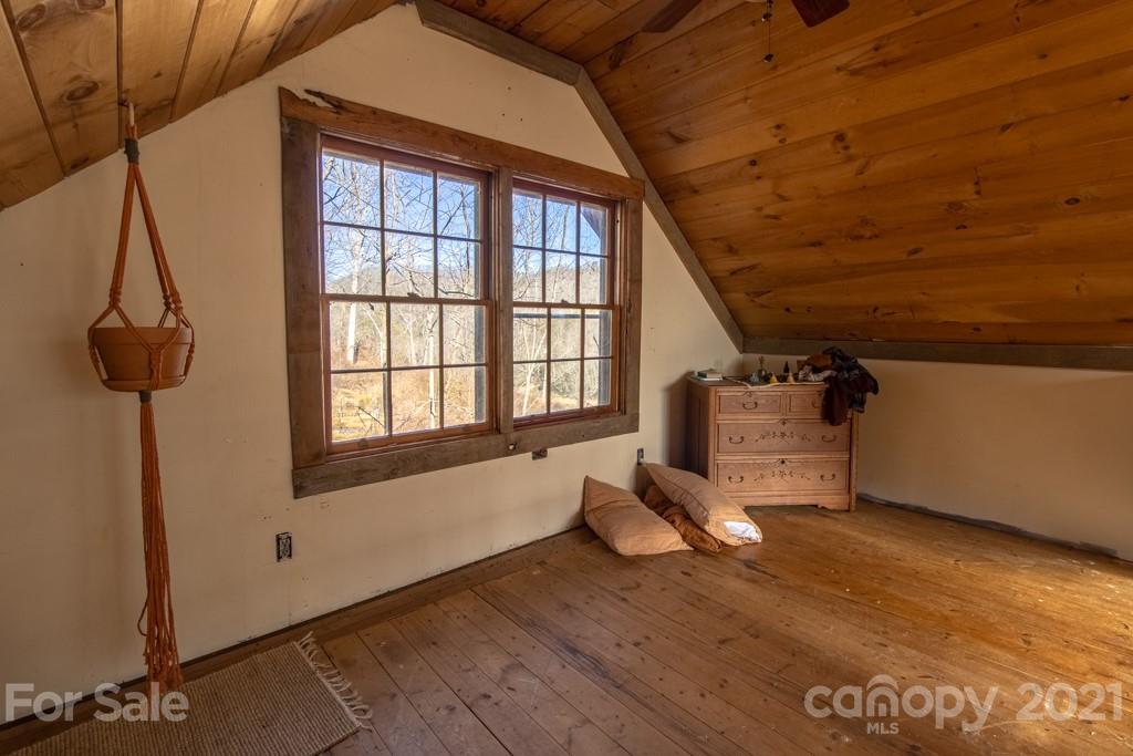 1000 Clarks Branch Road Leicester, NC 28748 - Photo 9 of 25 Gallery Image 9