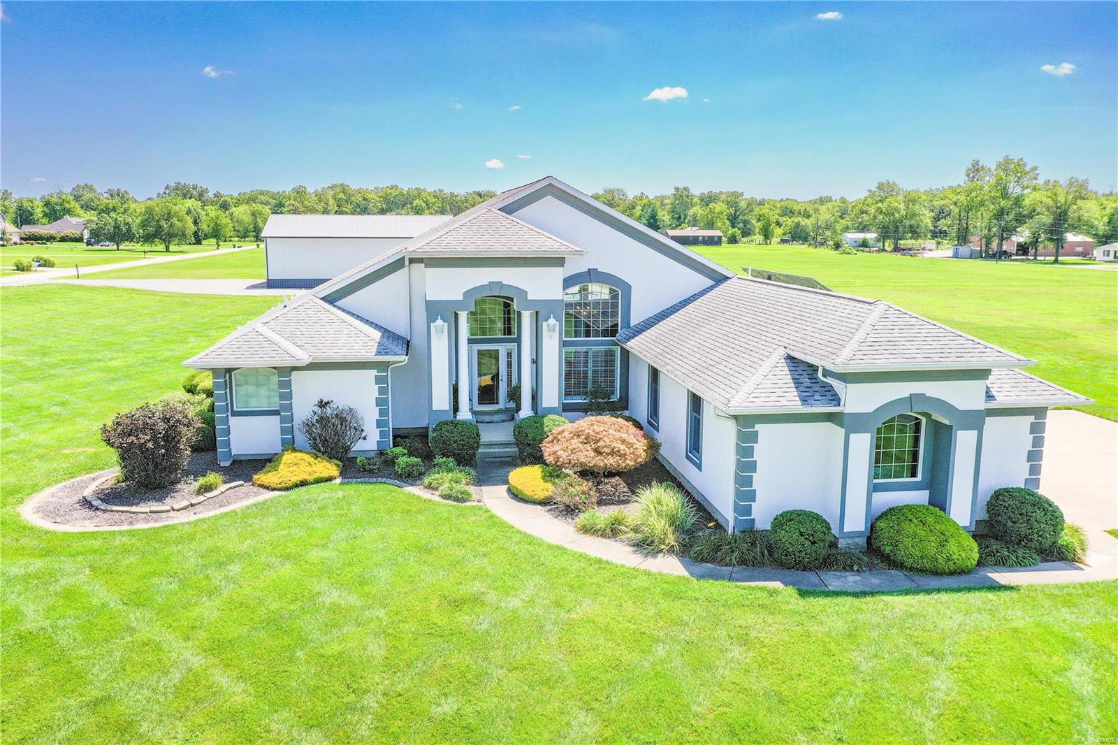 3514 Robin Road Salem, IL 62881 - Photo 1 of 27