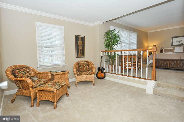 10940 Blue Roan Road Oakton, VA 22124 - Photo 17 of 30 SITTING ROOM