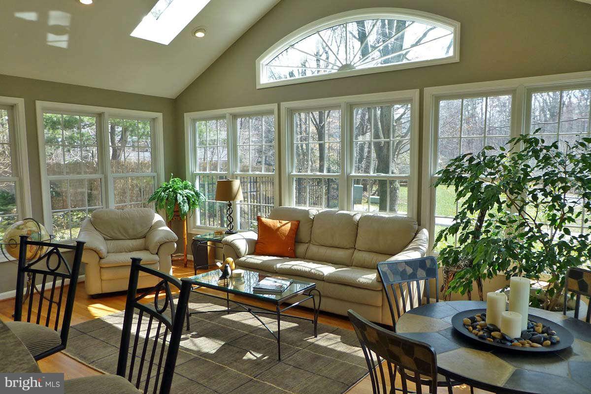 10940 Blue Roan Road Oakton, VA 22124 - Photo 8 of 30 SUNROOM