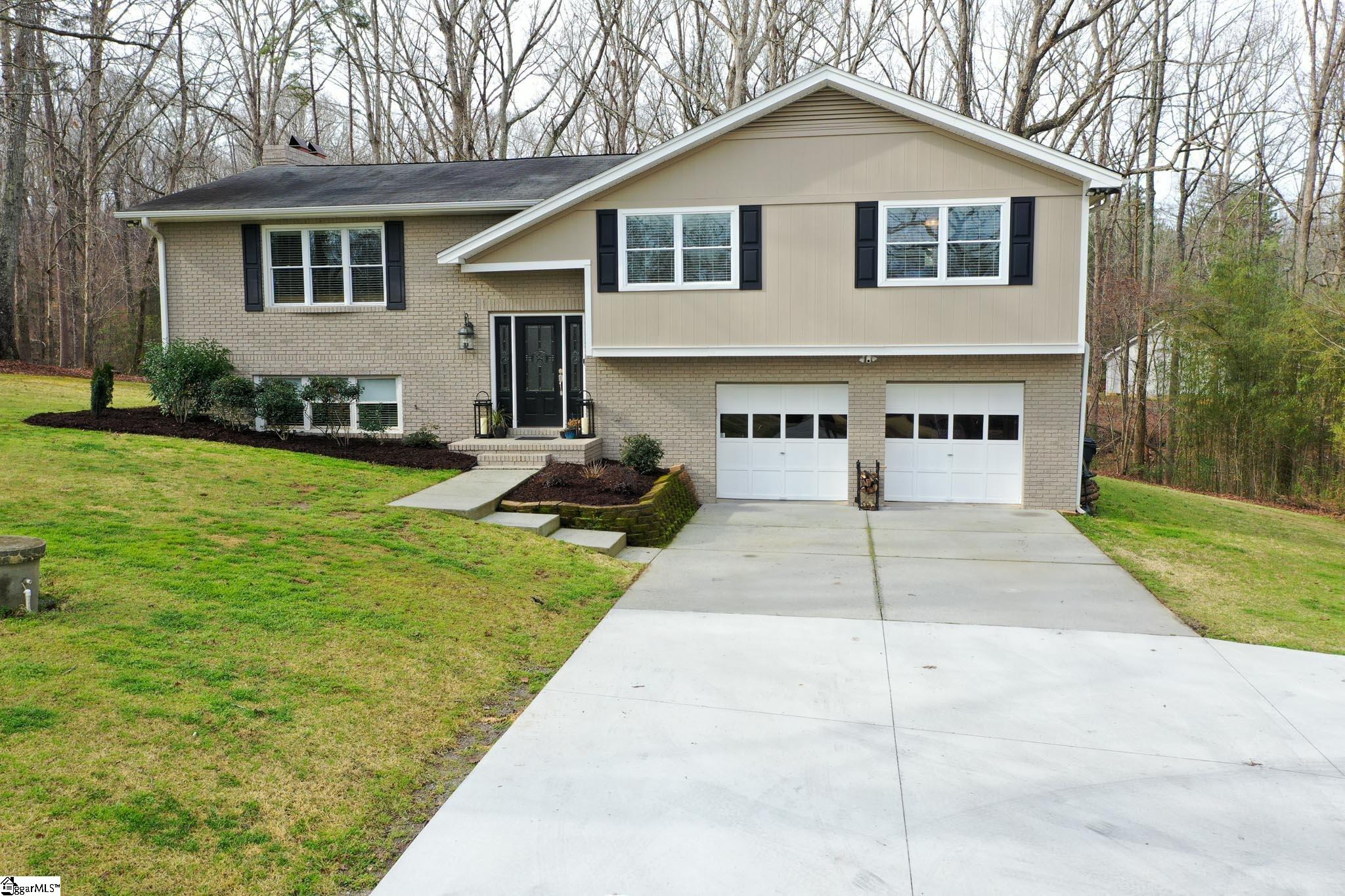 361 State Rd S-42-2788 Greer, SC 29651 - Photo 1 of 29 Gallery Image 1