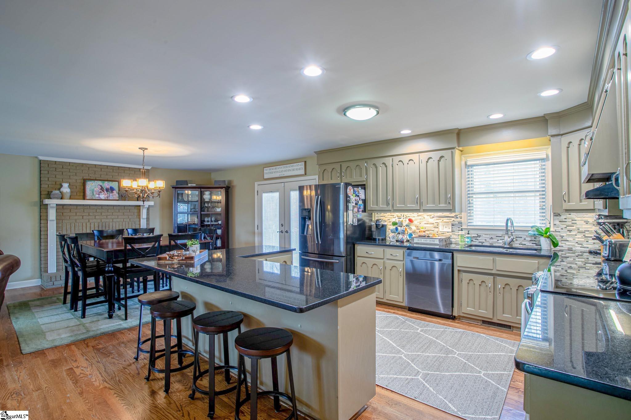 361 State Rd S-42-2788 Greer, SC 29651 - Photo 3 of 29 Gallery Image 3