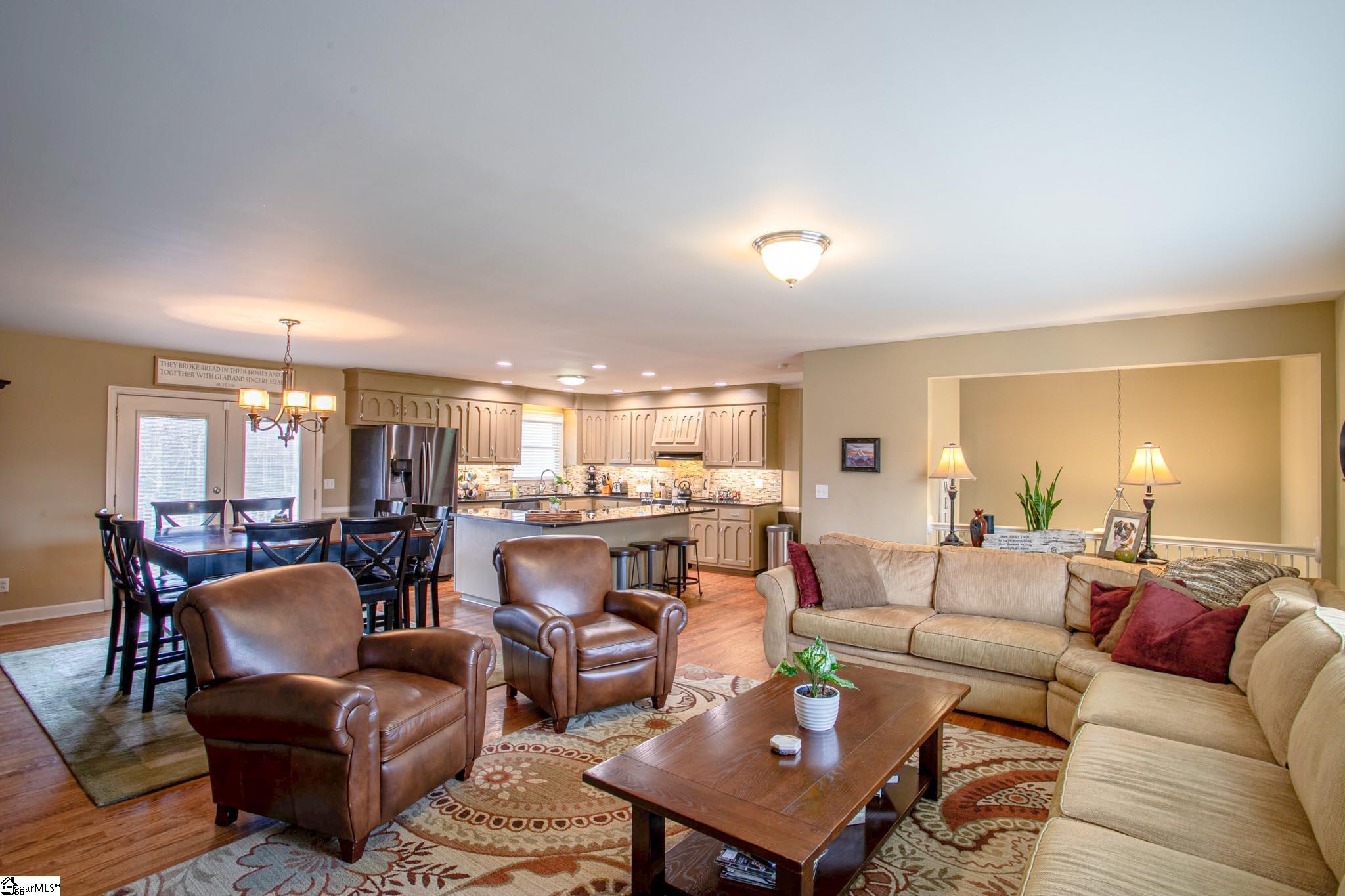 361 State Rd S-42-2788 Greer, SC 29651 - Photo 5 of 29 Gallery Image 5
