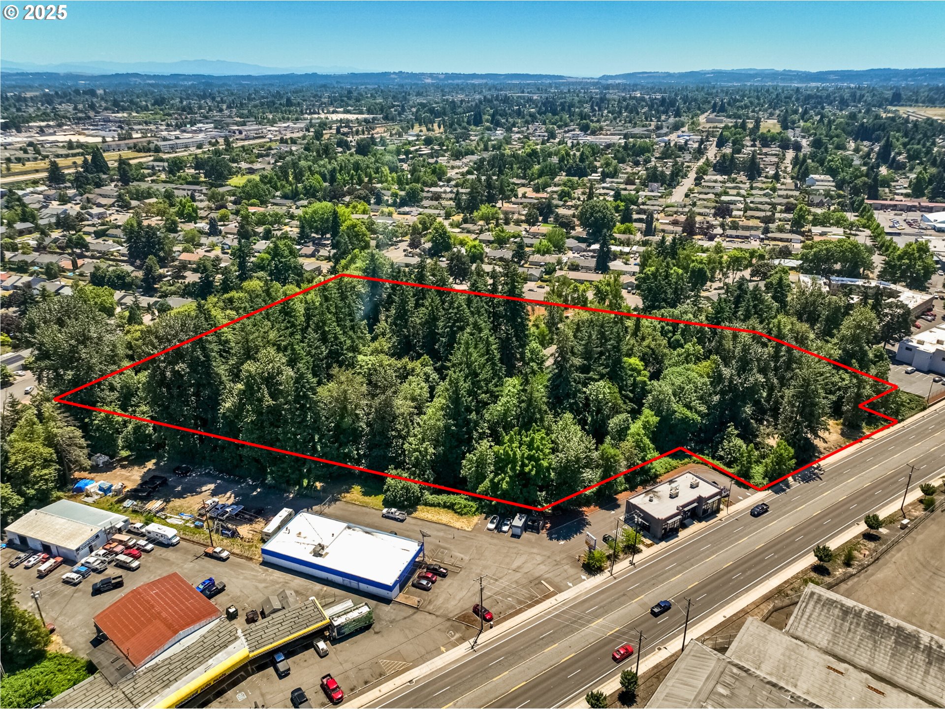 2557 Hummingbird Lane Northeast Salem, OR 97301 - Photo 2 of 7 a view of city from balcony