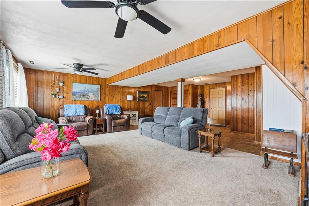 37 Carlisle Road Transfer, PA 16154 - Photo 18 of 28