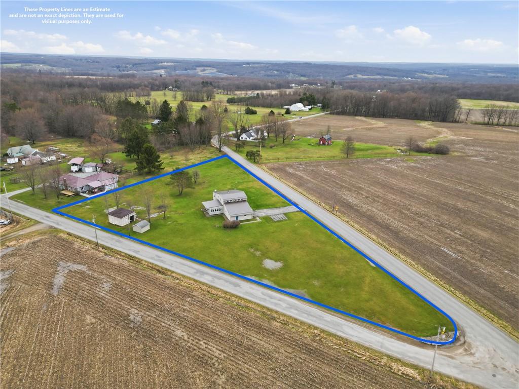 37 Carlisle Road Transfer, PA 16154 - Photo 3 of 28