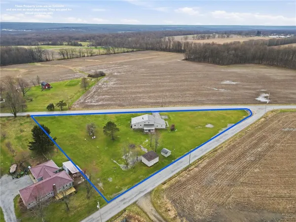 $245,000 | 37 Carlisle Road, Transfer, PA 16154
