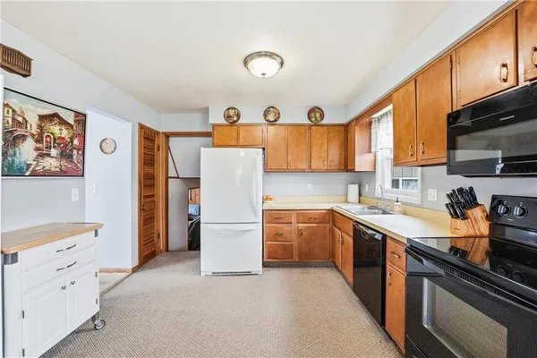 $245,000 | 37 Carlisle Road, Transfer, PA 16154