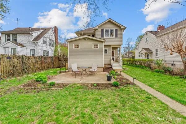 $475,000 | 1028 South 4th Street, St. Charles, IL 60174