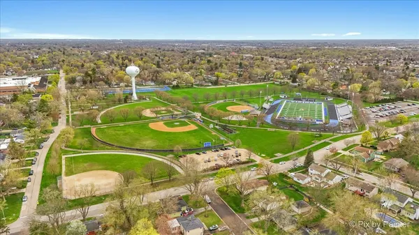 $475,000 | 1028 South 4th Street, St. Charles, IL 60174