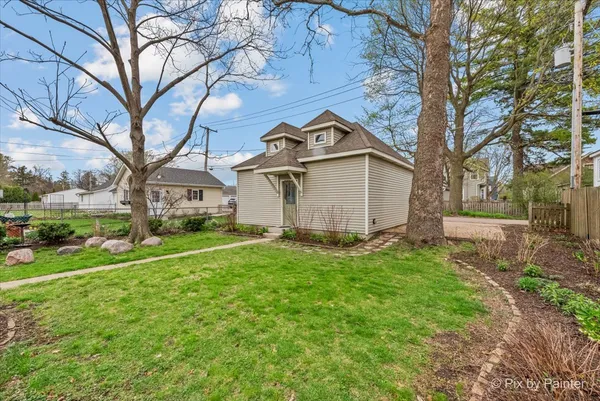 $475,000 | 1028 South 4th Street, St. Charles, IL 60174