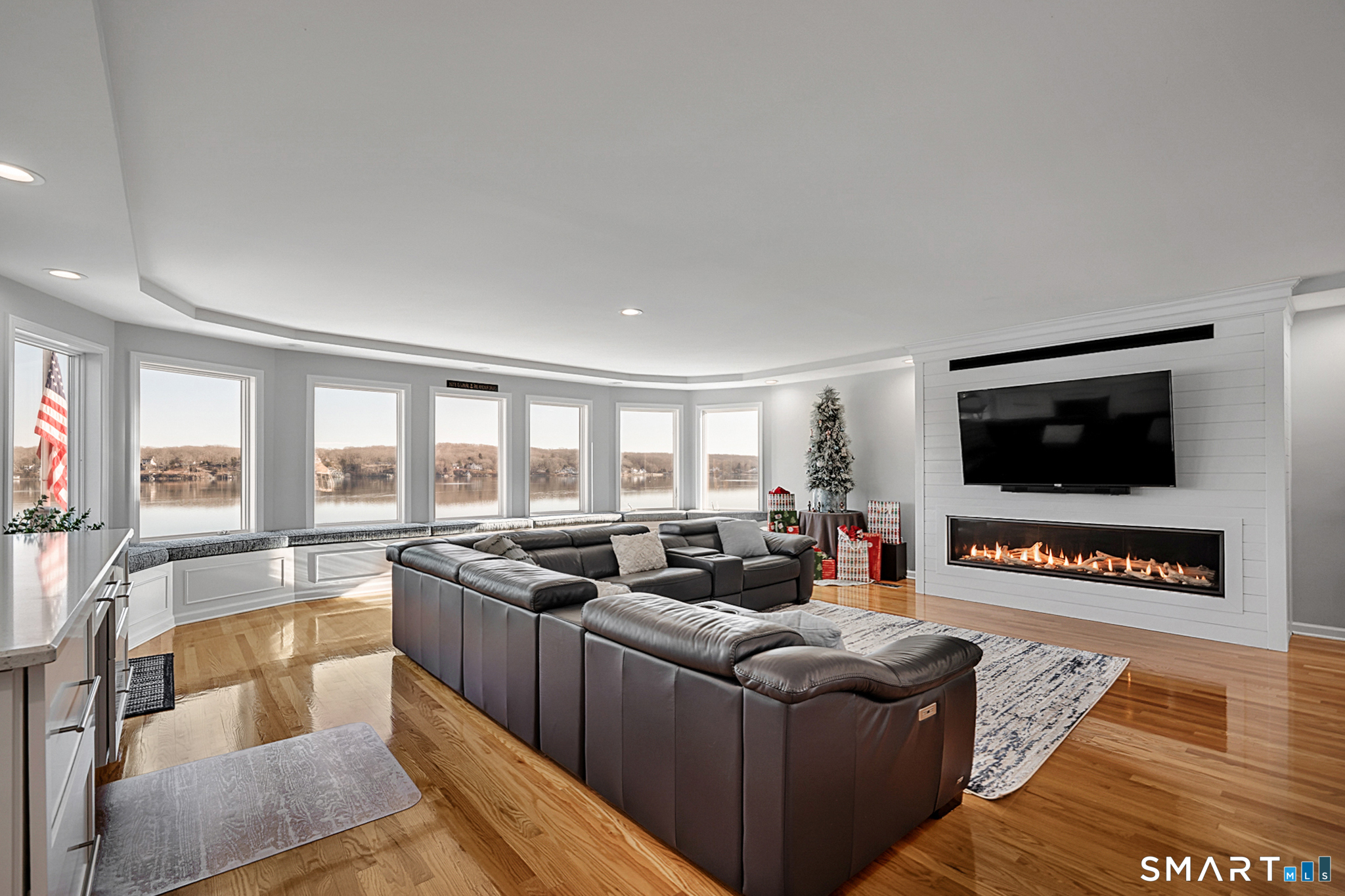 32 Bishops Bay Road East Lyme, CT 06357 - Photo 19 of 40