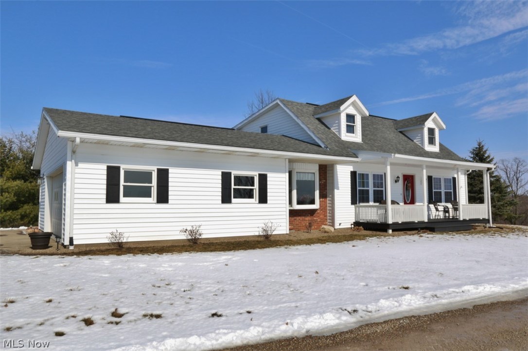 1980 Sand Ridge Road Zanesville, OH 43701 - Photo 1 of 22