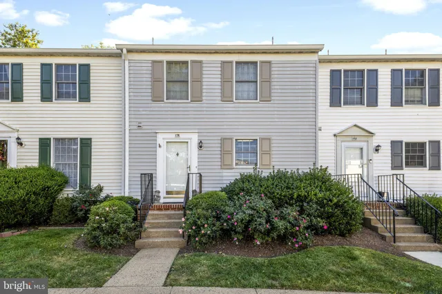 $399,990 | 174 Fairfield Drive, Warrenton, VA 20186