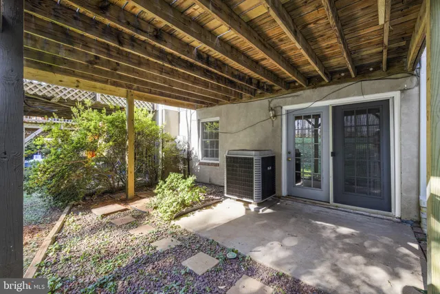 $399,990 | 174 Fairfield Drive, Warrenton, VA 20186