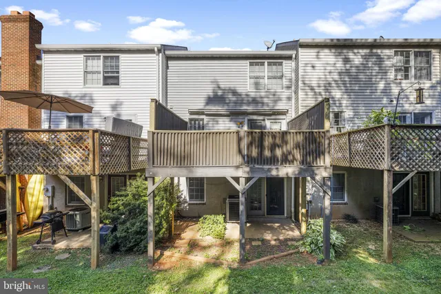 $399,990 | 174 Fairfield Drive, Warrenton, VA 20186