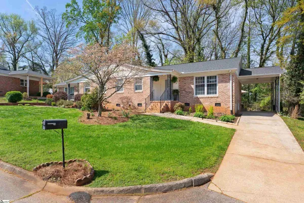 $232,000 | 24 12 Oaks Terrace, Greenville, SC 29615