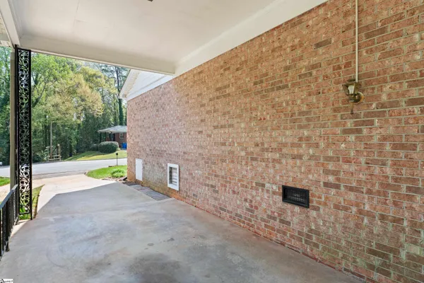 $232,000 | 24 12 Oaks Terrace, Greenville, SC 29615