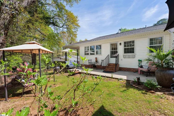 $232,000 | 24 12 Oaks Terrace, Greenville, SC 29615