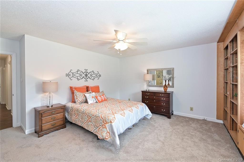 4085 Alana Court Tega Cay, SC 29708 - Photo 28 of 48 Gallery Image 28