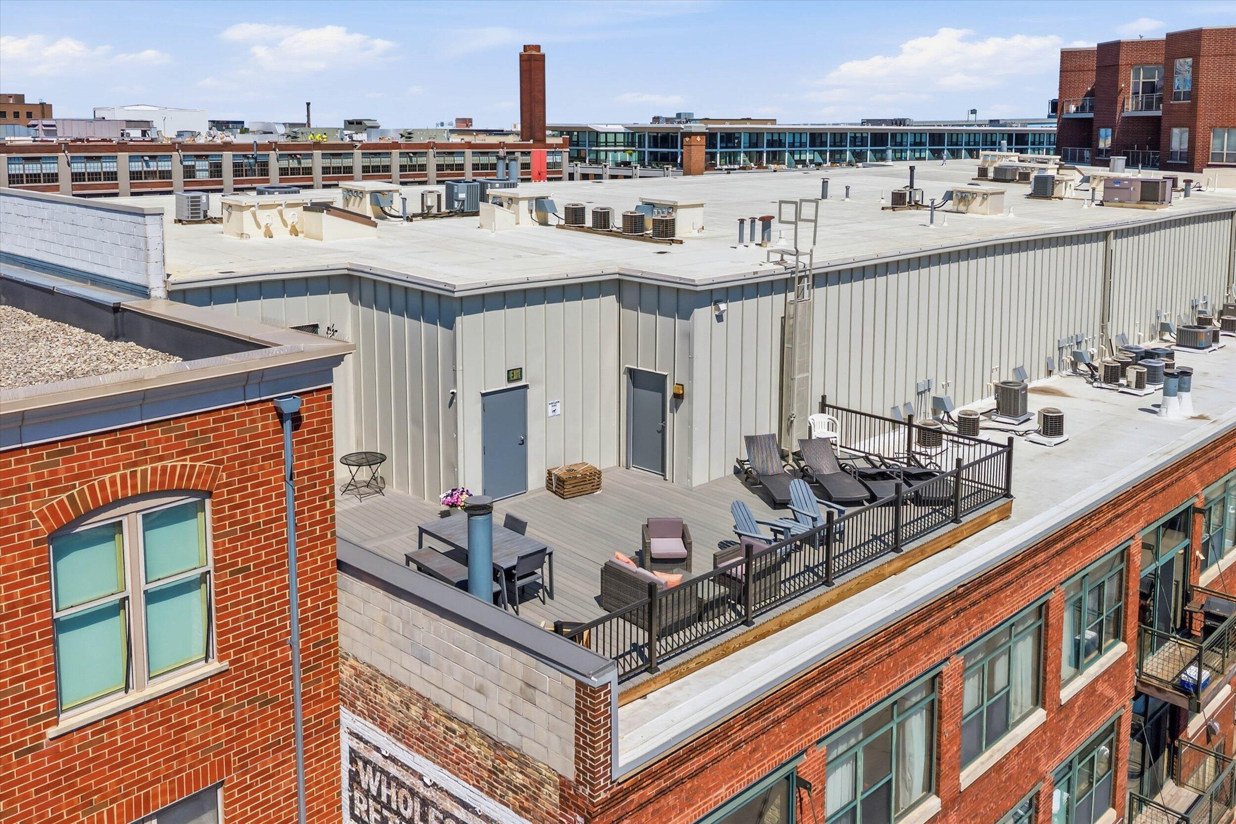 200 South Water Street, Unit 104 Milwaukee, WI 53204 - Photo 18 of 23 RooftopGreat Place to Catch Some Rays!